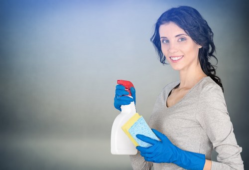 Free quote policy and clear carpet cleaning rates for KT6 customers